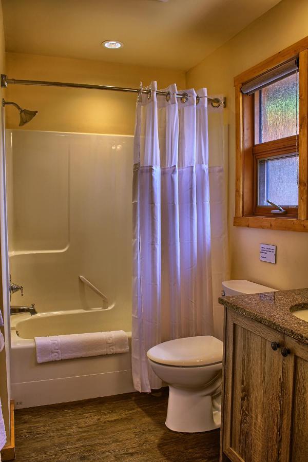 Wild Renfrew Seaside Cottages Port Renfrew Rom bilde